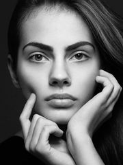 Image Tara Thaller nude